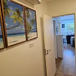 Διαμέρισμα Amazing 2 Bed With Ac Terrace 6min Walk Κασκαΐς