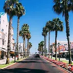 Amazing 2 Bed With Ac Terrace 6min Walk Διαμέρισμα