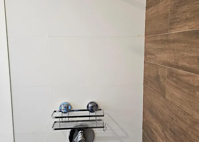 Amazing 2 Bed With Ac Terrace 6min Walk * Cascais