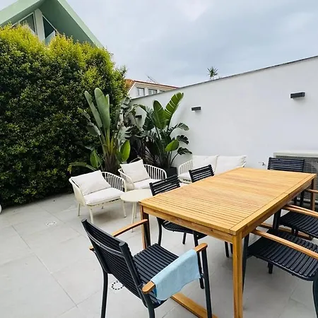 アパート Amazing 2 Bed With Ac Terrace 6min Walk