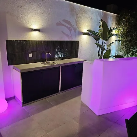 Apartment Amazing 2 Bed With Ac Terrace 6min Walk
