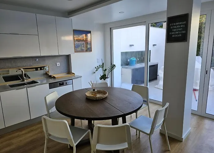 Apartamento Amazing 2 Bed With Ac Terrace 6min Walk Cascais